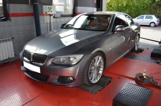 BMW E93 330D 245KM chip tuning
